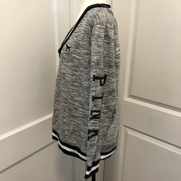 Pink by Victoria’s Secret v neck sweatshirt size small - Picture 2 of 4